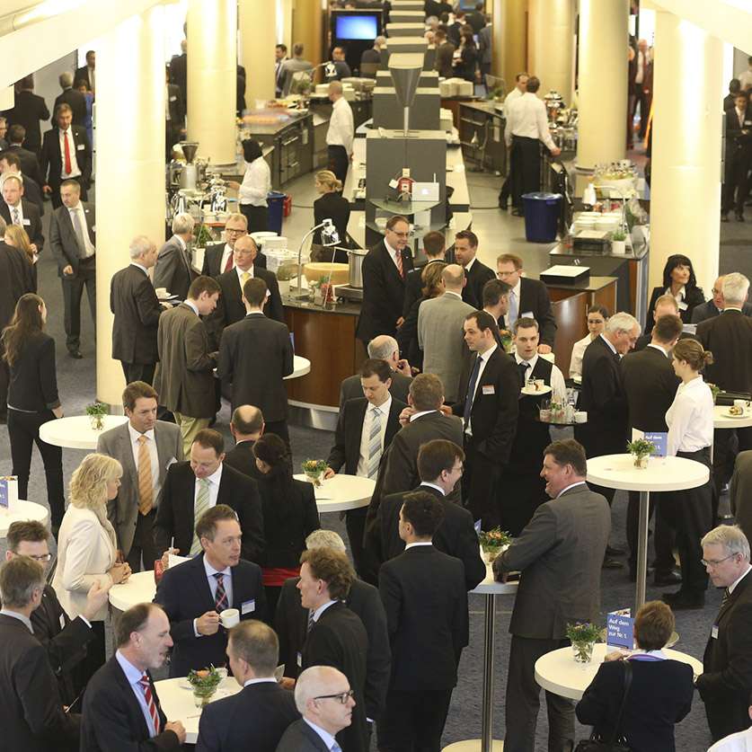 Roadshows und Produktpraesentationen im Kino organisieren- red carpet event