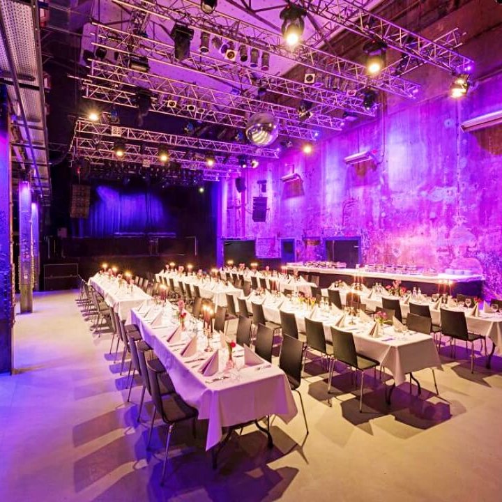 corporate dinner organisieren lassen- red carpet event