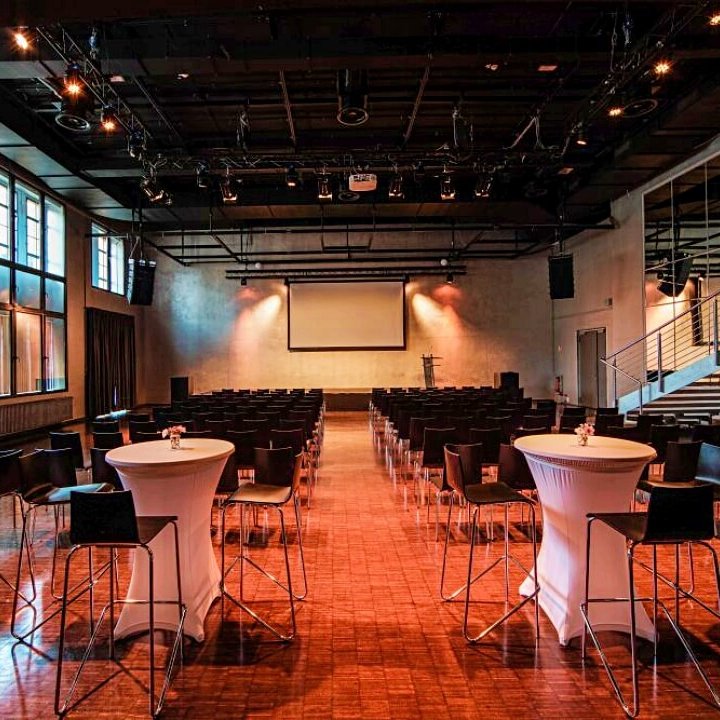 Saal für Firmenevent buchen in Berlin- red Carpet event