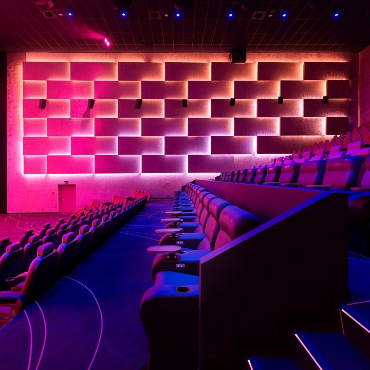 Barrierefreie Eventlocation: Das Cineplex Neustadt-red capret event