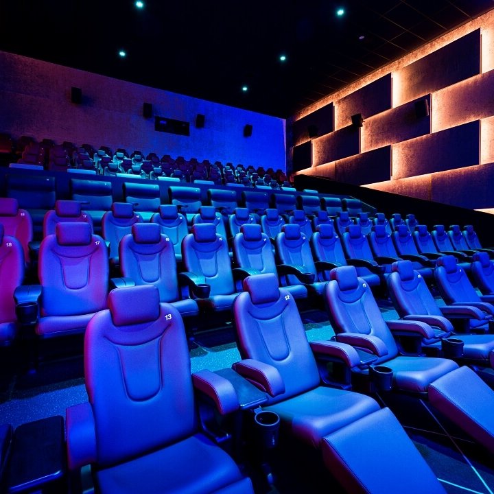 Firmenevent im Cineplex Neustadt: Präsentieren Sie Ihre Botschaft auf der größten Leinwand der Pfalz-red carpet event