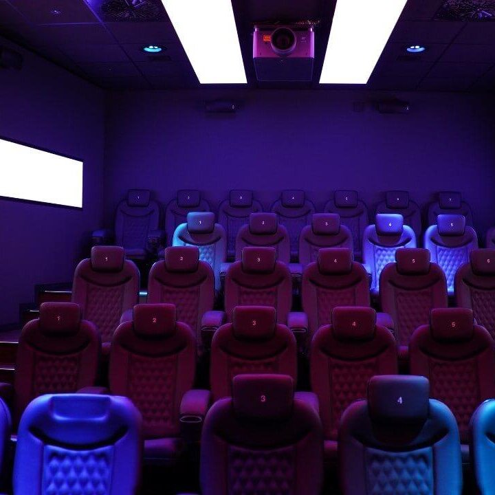 Emotion Kino Monheim Kinositze